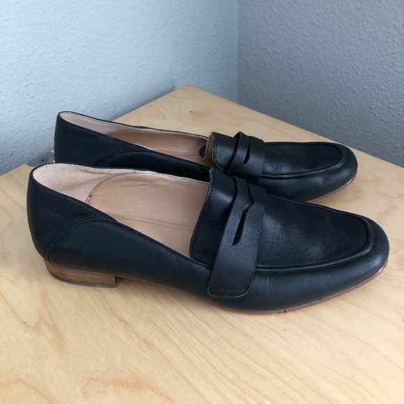 Clarks Cushion Penny Loafer - Picture 6 of 13